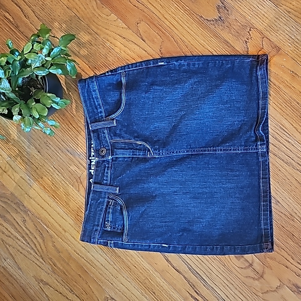 Denizen from Levi's jean skirt size 2